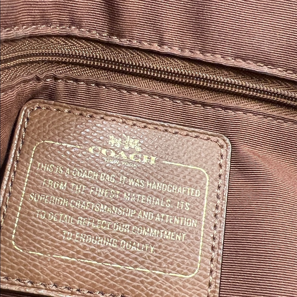 Like New Coach Brown Pebble Leather Shoulder Bag w/ Gold Accents and Zip Closure - Picture 7 of 11
